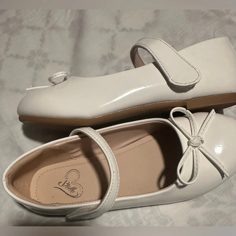 Stelle White Bow Mary Jane Dress Shoes